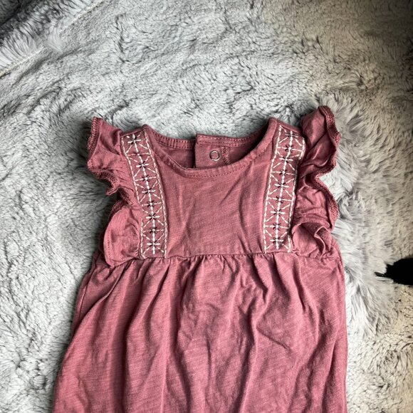 Carter's girls 2 piece set 3 months - Picture 2 of 5